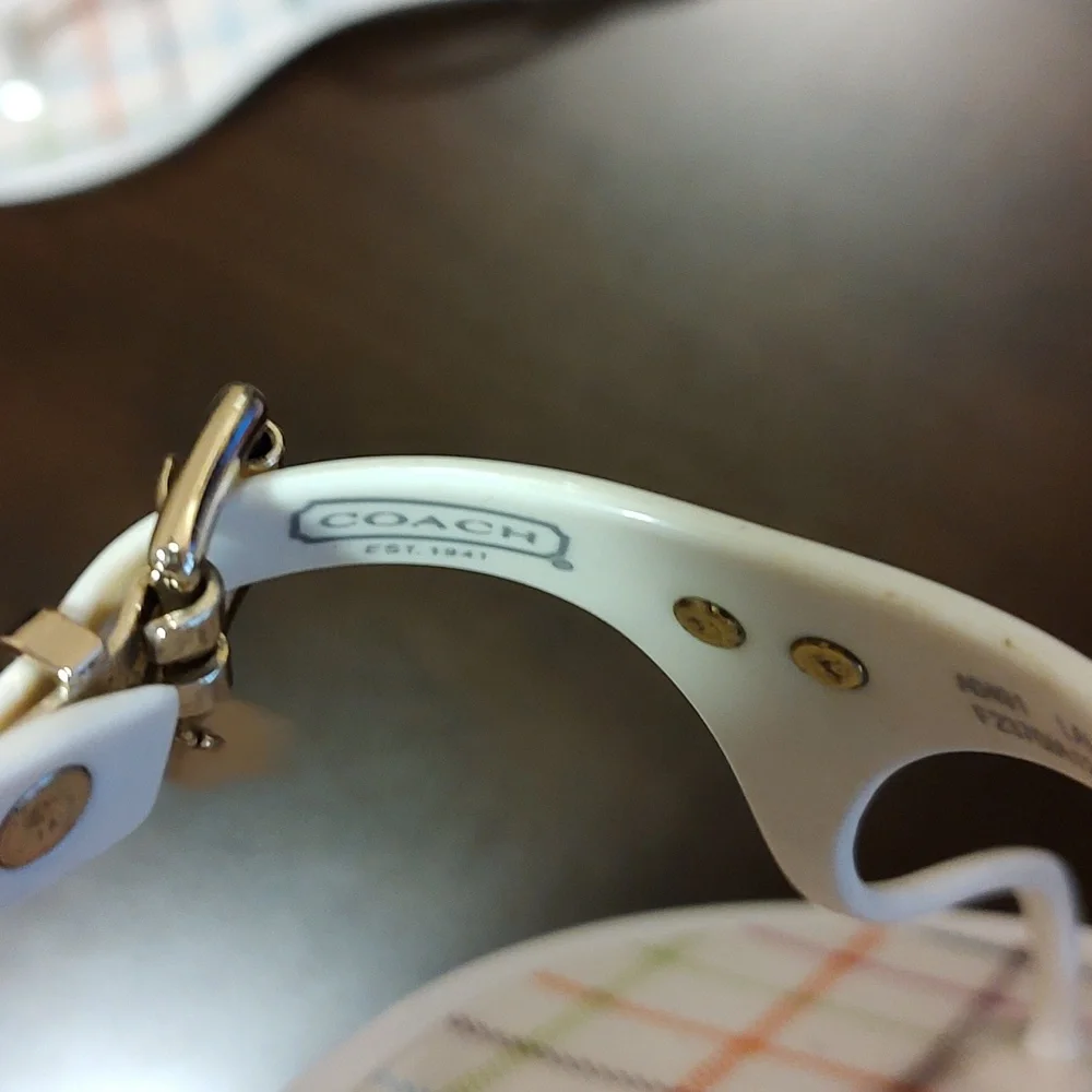 NWT Coach Lala White Silver Logo Casual Sandals/Thong Women Size 8B Casual - Picture 5 of 7